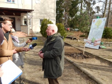 Uroczyste otwarcie obchodów 100lecia Województwa Łódzkiego - 100 drzew dla 100 szkół, archiwum ZPKWŁ 